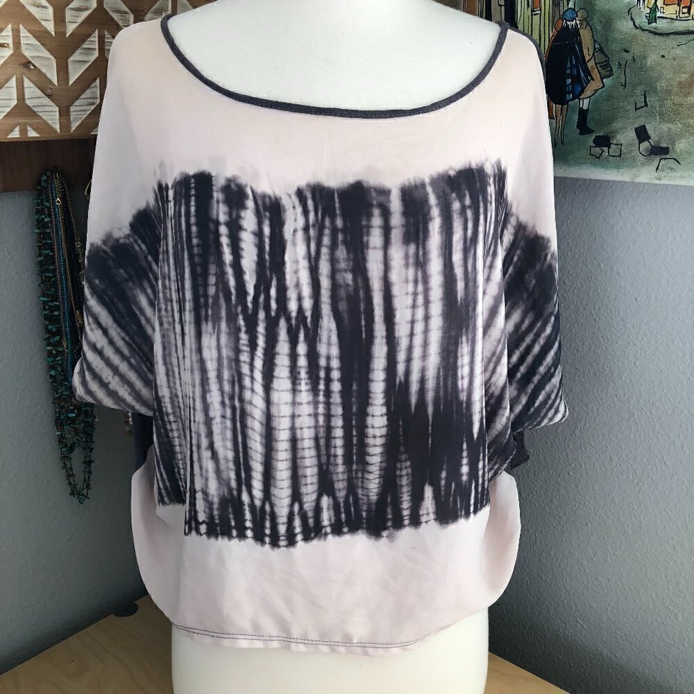 MEZZANINE Chiffon Blouse Women's size L Gray & Ivory Dolman Sleeve Off Shoulder